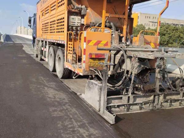 Summary of five major precautions during slurry sealing construction_1